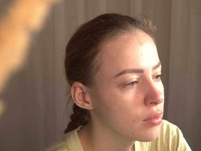 BlackWidow22's BongaCams show and profile