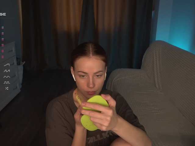 BlackWidow22, 29 y/o - Live Cam on BongaCams