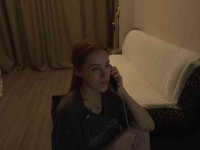 Poni_di's cam show statistics and live stream
