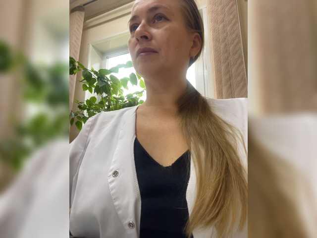 -Jolly-, en directo ahora en BongaCams