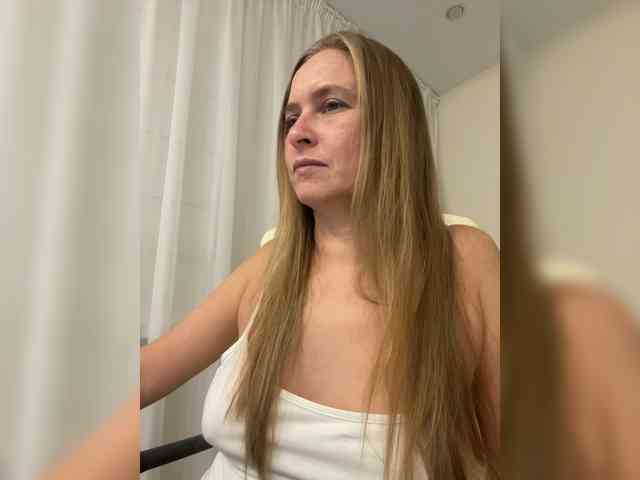 -Jolly- Live Webcam on BongaCams