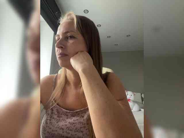 -Jolly- webcam