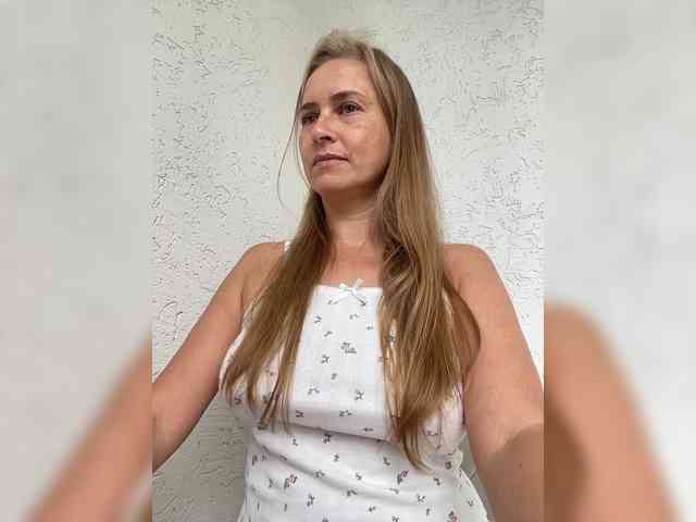 -Jolly- Sex Cam Show