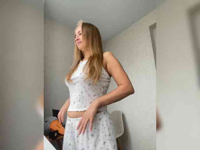 -Jolly- Sex Cam Show
