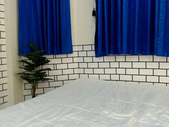 Kinnaree live webcam show