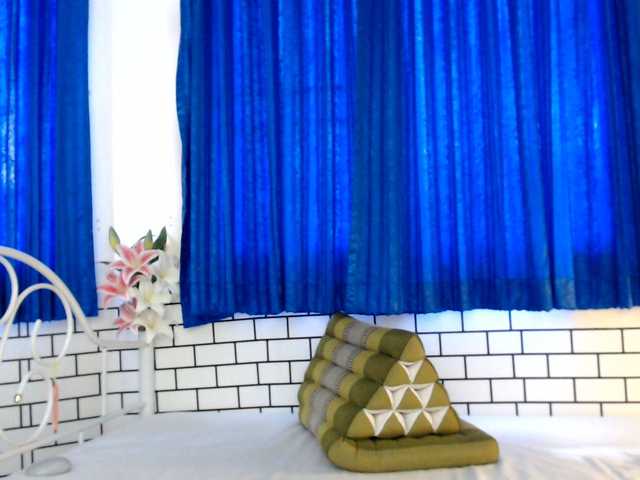 Kinnaree live cam on BongaCams
