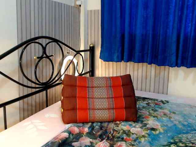 Kinnaree webcam