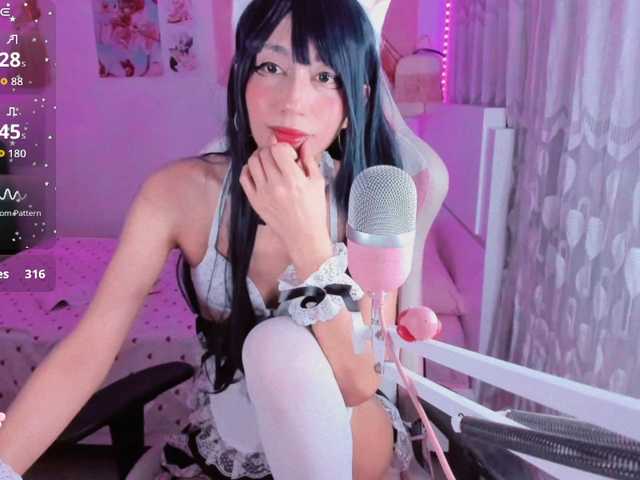 gaby05 live cam on BongaCams