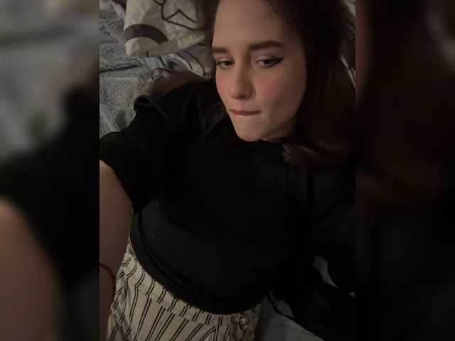 layla-x live cam