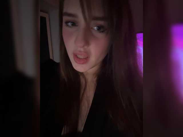 layla-x