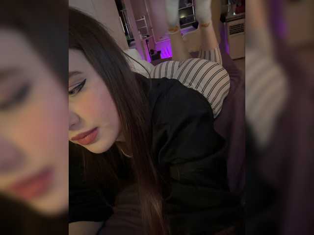 L0lly-D0lly live cam on BongaCams