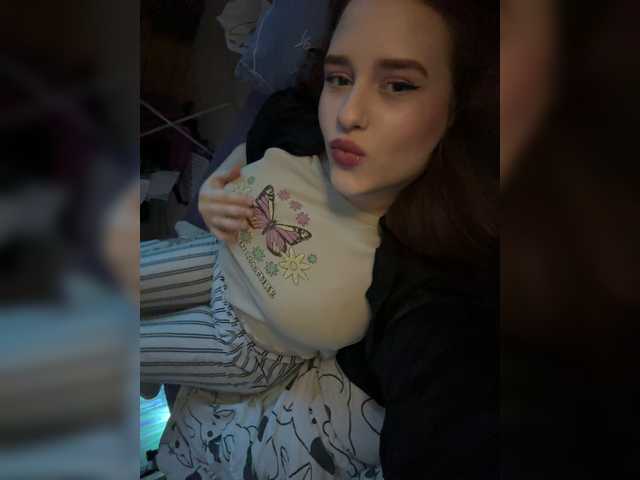 L0lly-D0lly live cam on BongaCams