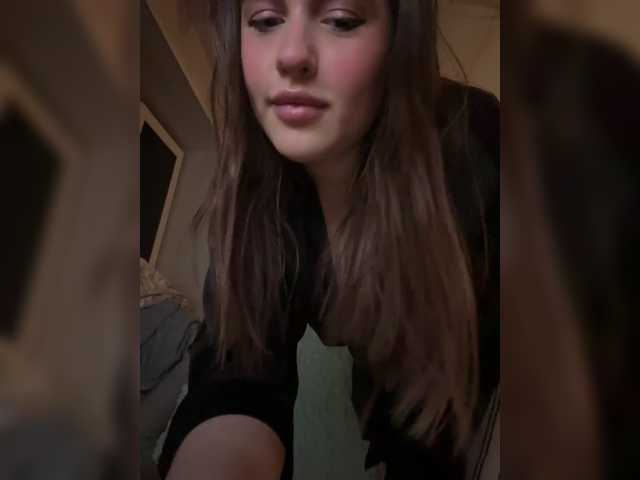 layla-x, live now on BongaCams