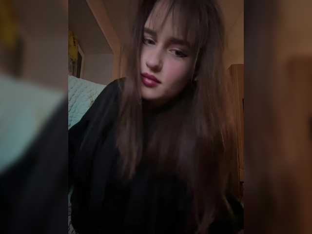 layla-x