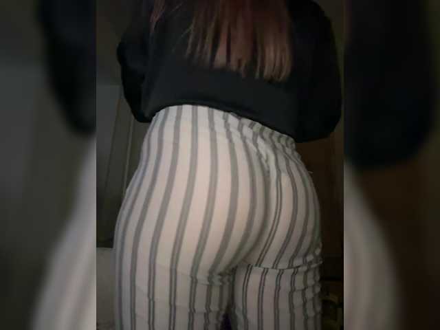 L0lly-D0lly's BongaCams show and profile