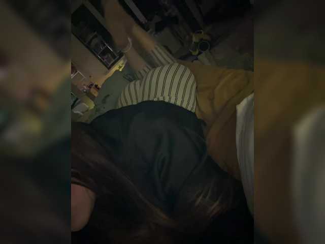 L0lly-D0lly's BongaCams show and profile