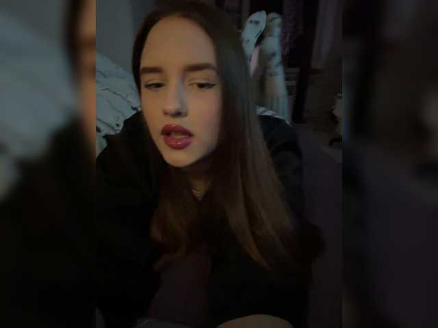 L0lly-D0lly live cam on BongaCams