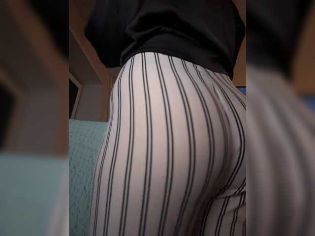 layla-x, live now on BongaCams