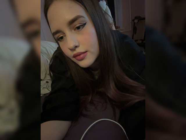 L0lly-D0lly live cam on BongaCams