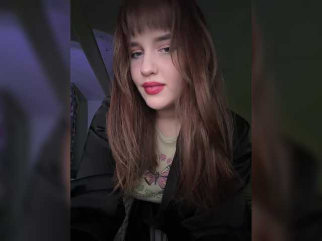 L0lly-D0lly live cam on BongaCams