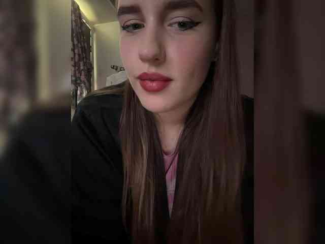 Model: LollaDolly