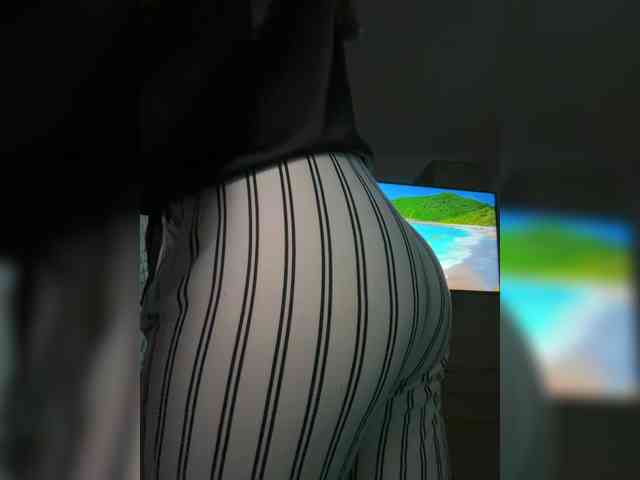 layla-x's webcam live show