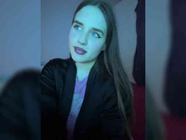 Model: LollaDolly