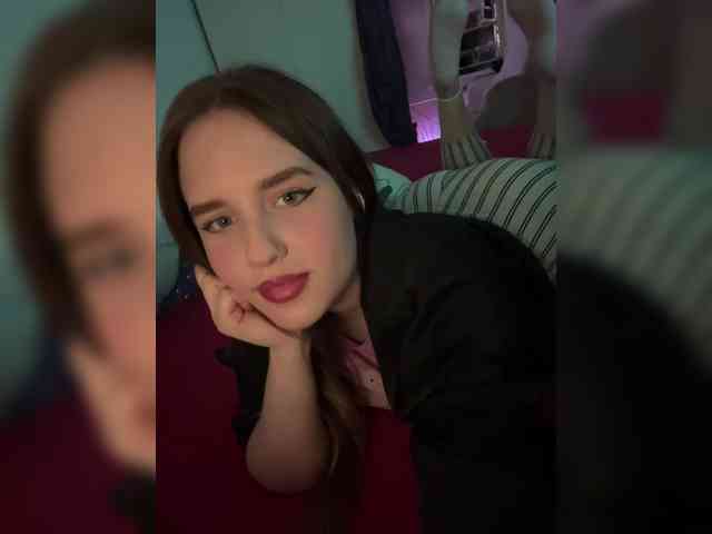 L0lly-D0lly Live Webcam on BongaCams