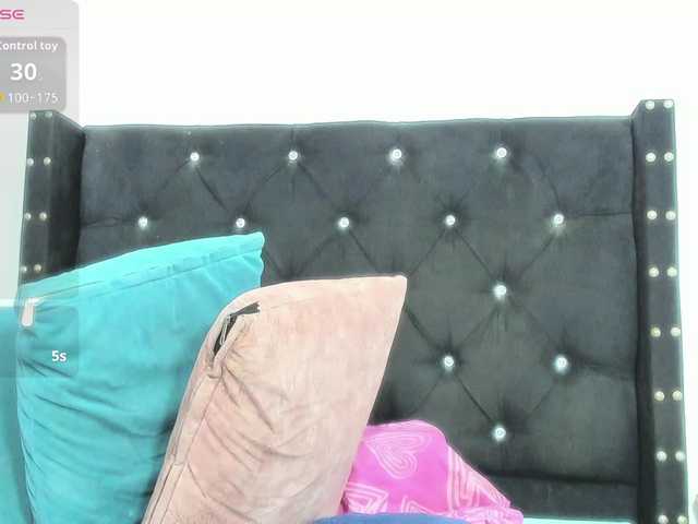 EbonnyLatinx live cam on BongaCams
