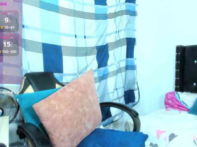 EbonnyLatinx webcam