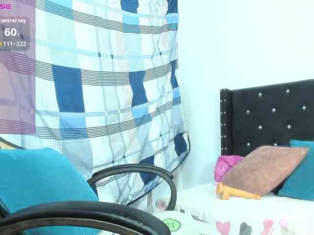 EbonnyLatinx webcam