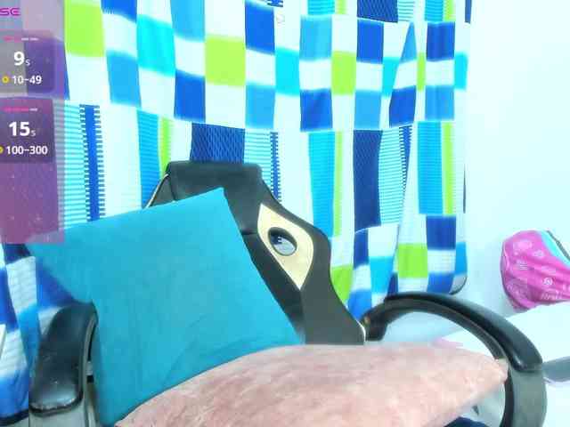 EbonnyLatinx webcam