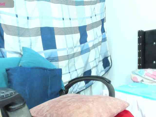 EbonnyLatinx webcam