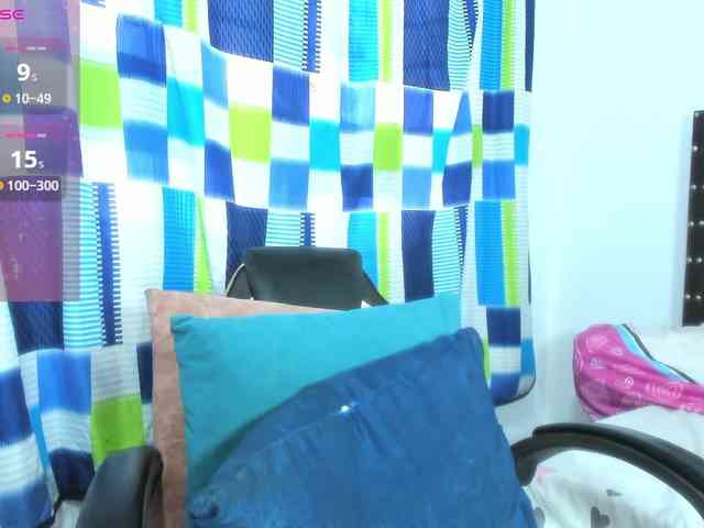 EbonnyLatinx webcam