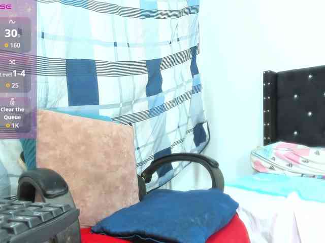 EbonnyLatinx webcam