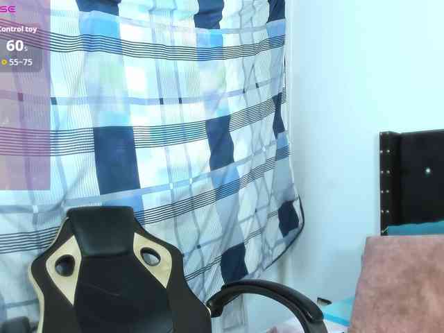 EbonnyLatinx webcam