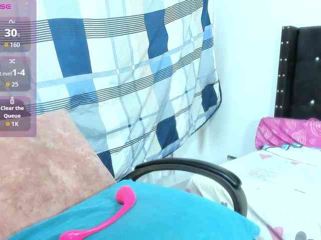 EbonnyLatinx webcam