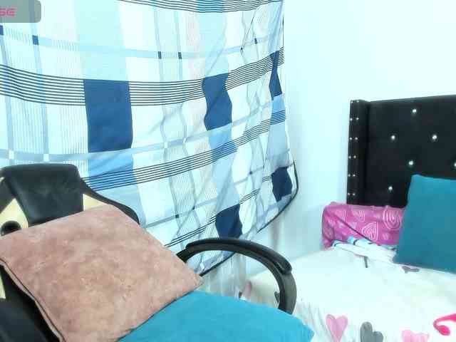 EbonnyLatinx webcam