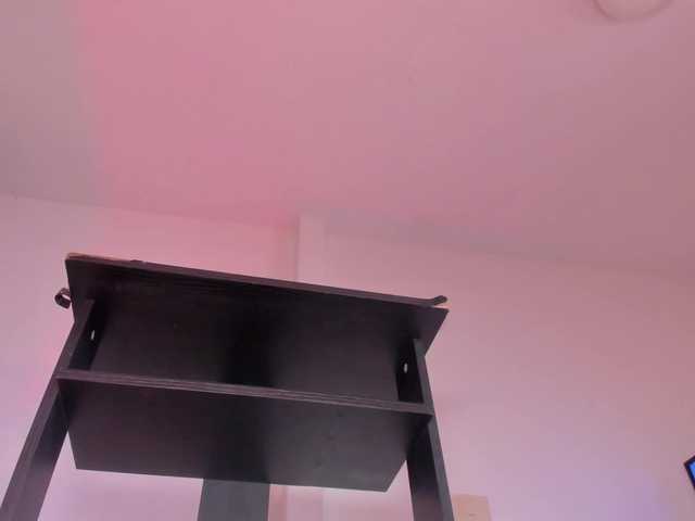 Kahia-swt live cam on BongaCams