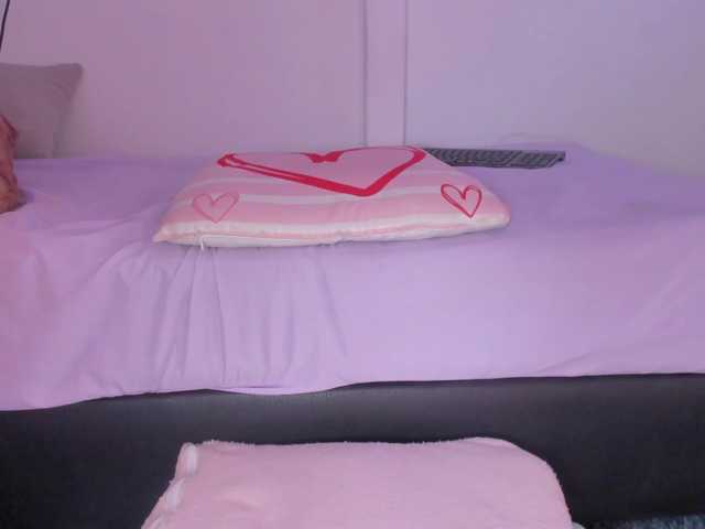 Kahia-swt live cam on BongaCams