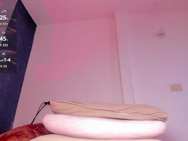 Kahia-swt live cam on BongaCams