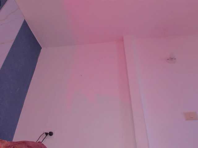 Kahia-swt live cam on BongaCams