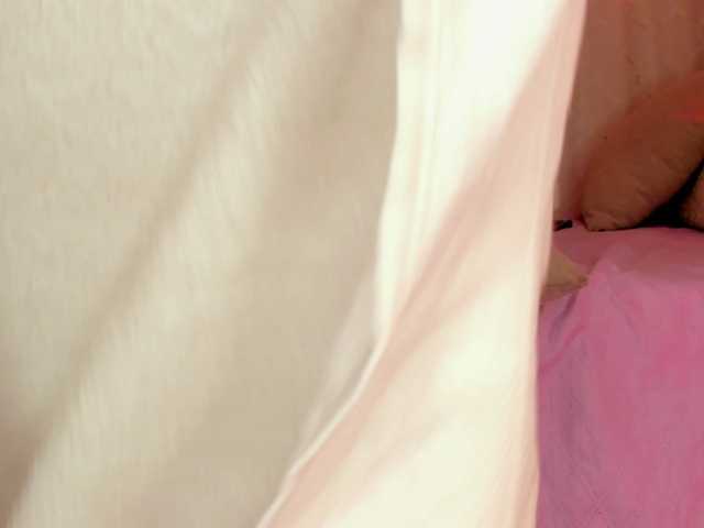 Kahia-swt live cam on BongaCams