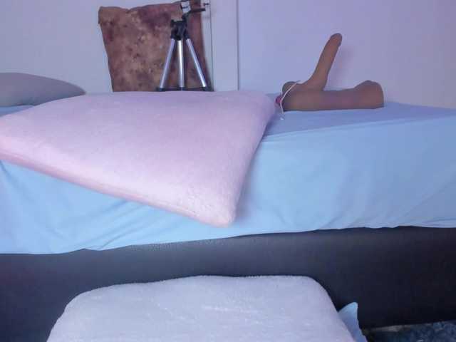 Kahia-swt live cam on BongaCams
