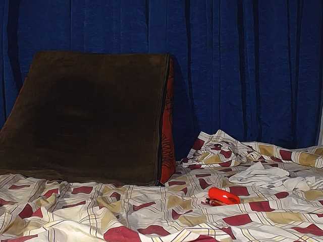 alondra_groot live cam preview
