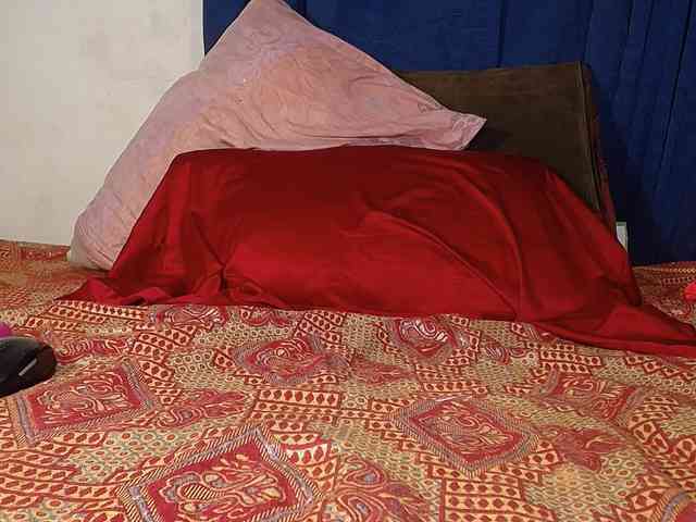 alondra_groot webcam
