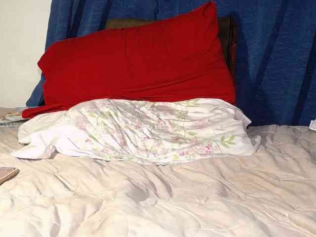 alondra_groot webcam