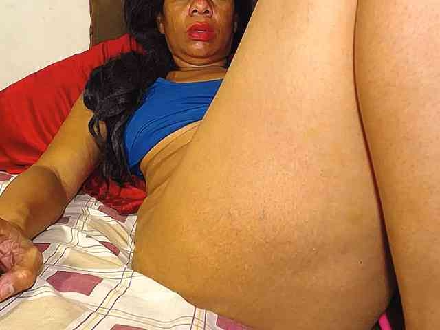 alondra_groot webcam