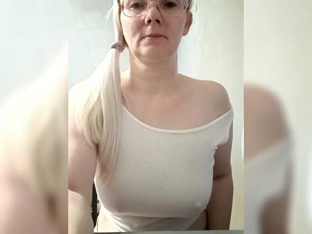 Sweetie454 live cam on BongaCams