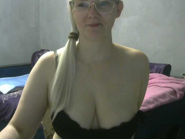 Sweetie454 live cam on BongaCams